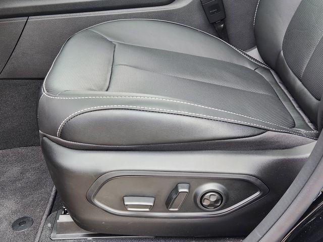 new 2026 Jeep Grand Cherokee car, priced at $49,357