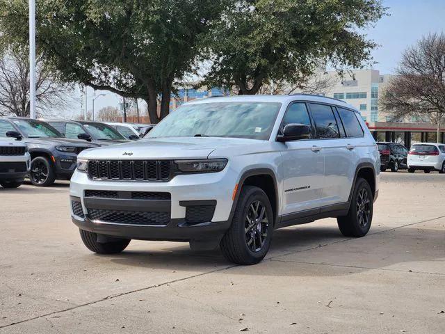 used 2024 Jeep Grand Cherokee L car, priced at $29,169