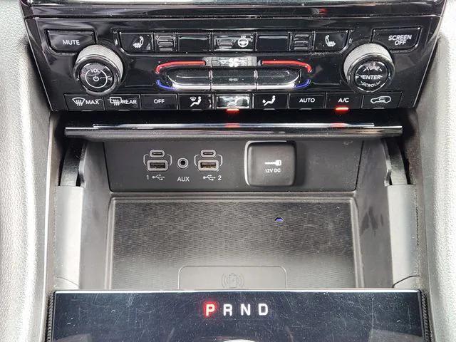 used 2024 Jeep Grand Cherokee L car, priced at $29,169