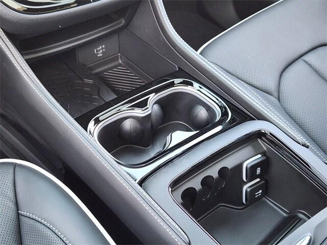 new 2026 Chrysler Pacifica car, priced at $51,095