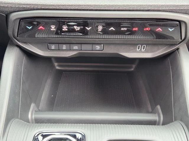 new 2026 Jeep Cherokee car, priced at $39,031