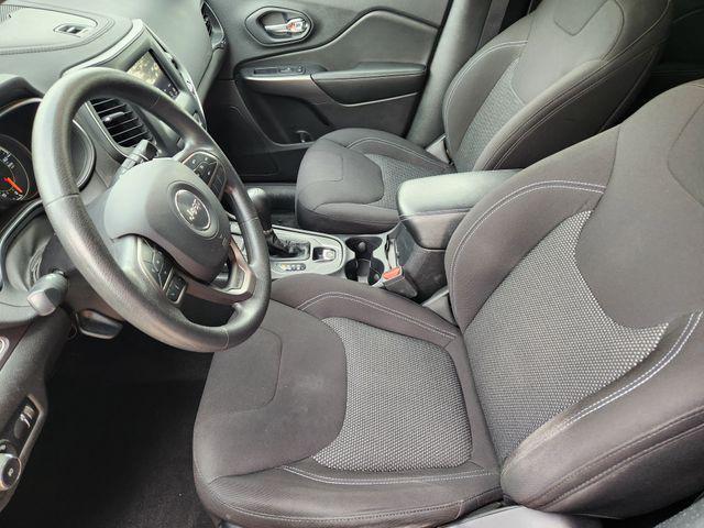 used 2019 Jeep Cherokee car, priced at $15,899