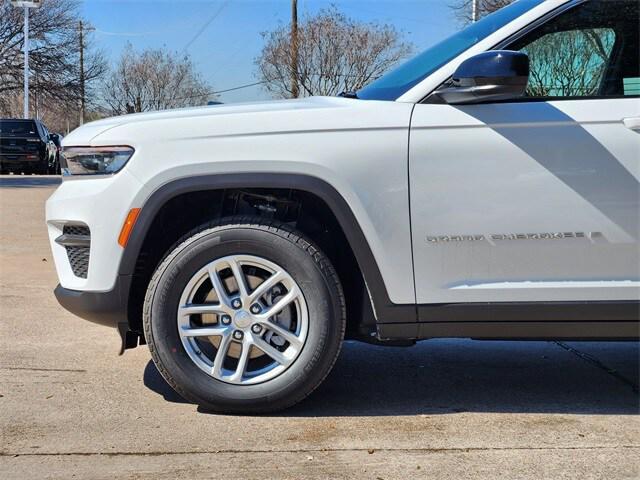 new 2026 Jeep Grand Cherokee car, priced at $41,990