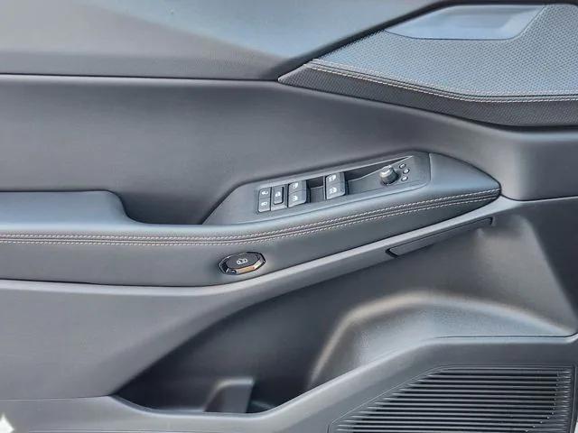 new 2026 Jeep Cherokee car, priced at $41,881