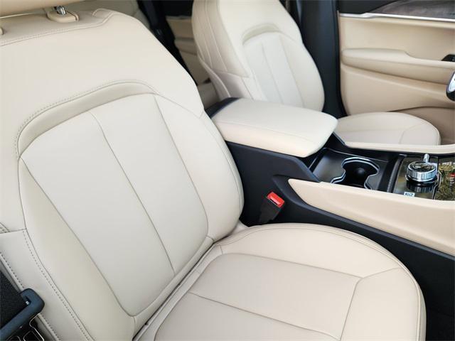 new 2025 Jeep Grand Cherokee car, priced at $44,337