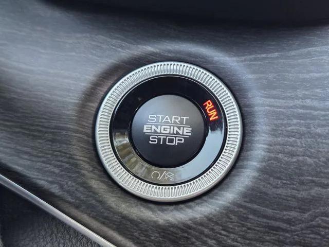 new 2025 Jeep Grand Cherokee car, priced at $49,313