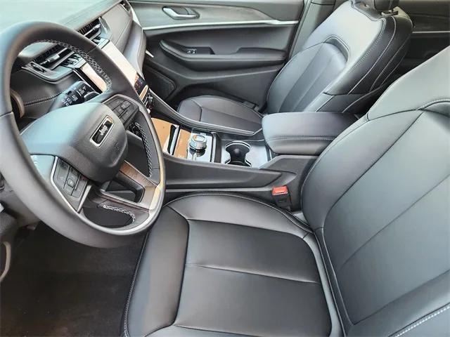 new 2025 Jeep Grand Cherokee car, priced at $49,313