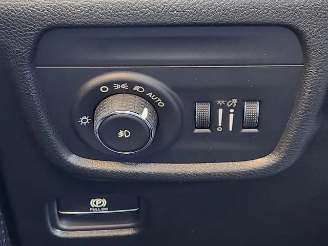 new 2025 Jeep Grand Cherokee car, priced at $48,813