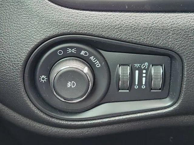 used 2018 Jeep Renegade car, priced at $15,325