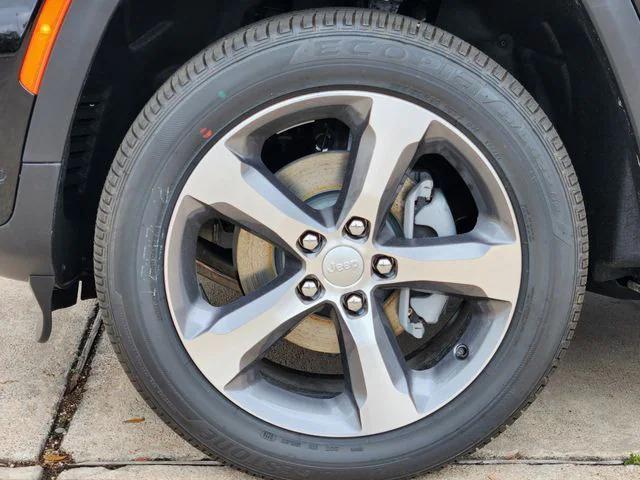 new 2026 Jeep Grand Cherokee car, priced at $49,158