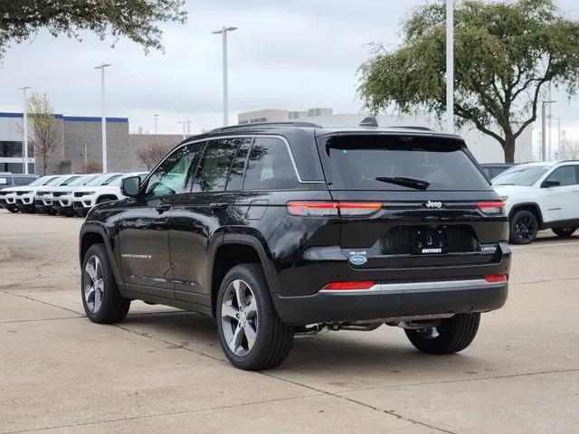 new 2026 Jeep Grand Cherokee car, priced at $49,158
