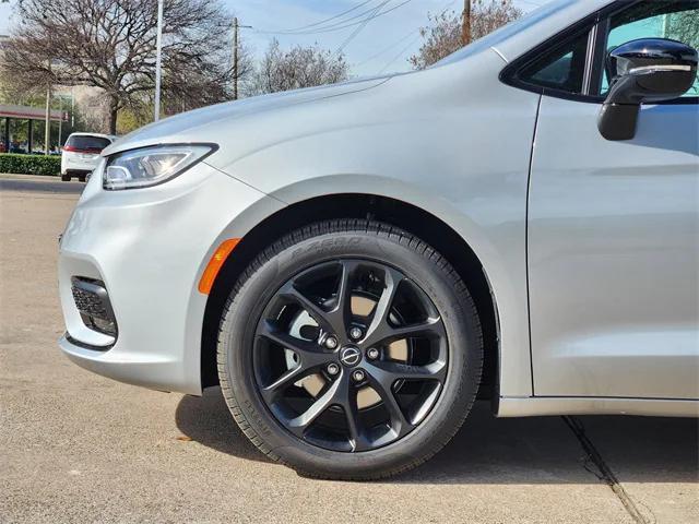 new 2026 Chrysler Pacifica car, priced at $47,180