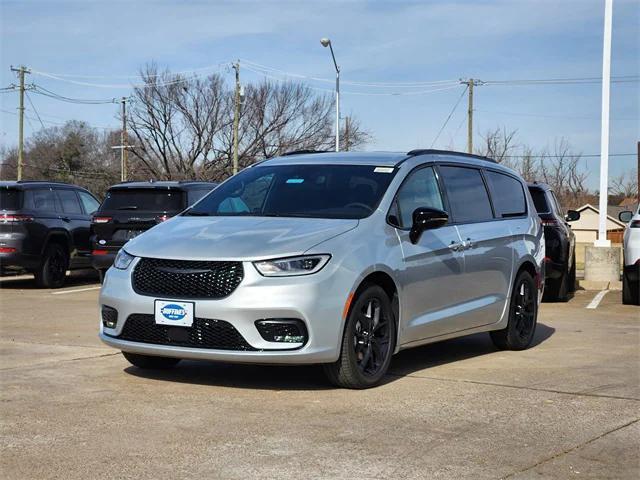 new 2026 Chrysler Pacifica car, priced at $47,180