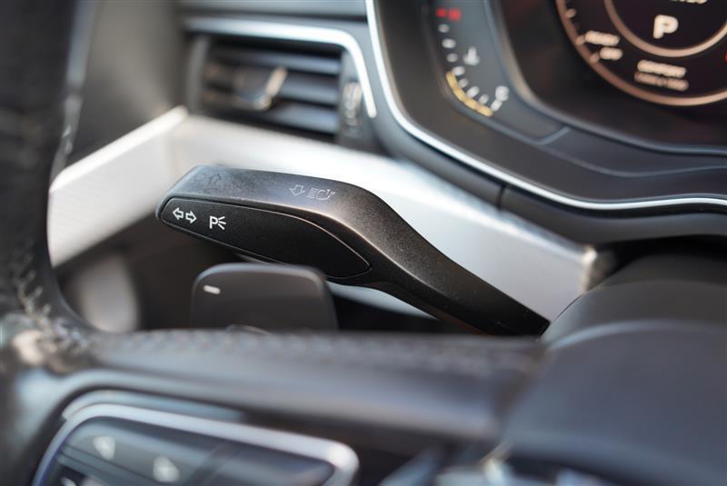 Audi A4 view 58