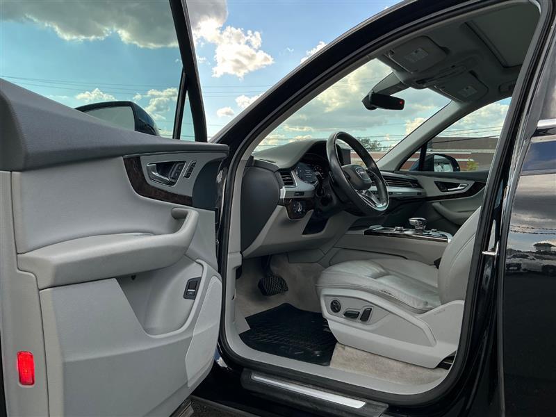 used 2017 Audi Q7 car, priced at $11,596