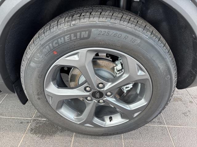 new 2025 Ford Escape car, priced at $34,200