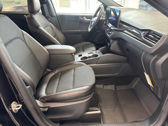 new 2025 Ford Escape car, priced at $34,200