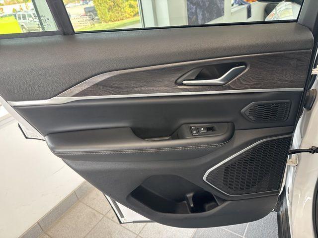 used 2024 Jeep Grand Cherokee 4xe car, priced at $25,031