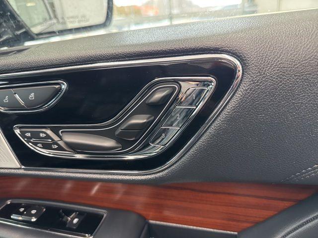 used 2023 Lincoln Navigator car, priced at $57,754