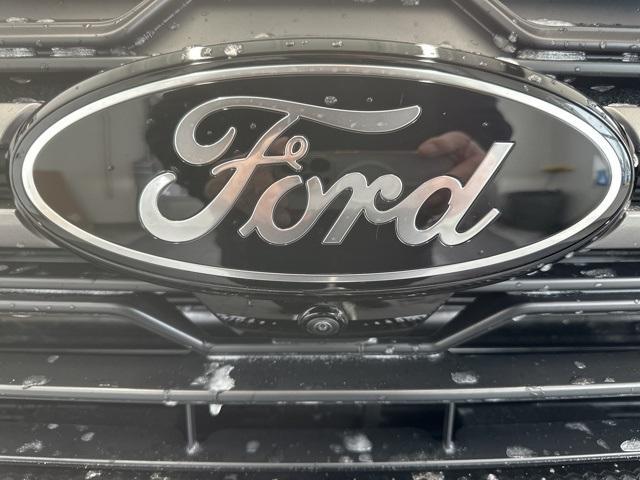 new 2025 Ford Expedition car, priced at $78,172