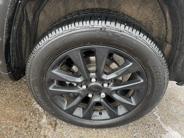 used 2019 Jeep Grand Cherokee car, priced at $16,995