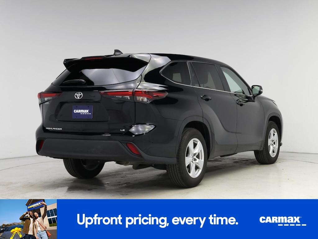 used 2025 Toyota Highlander car, priced at $33,998