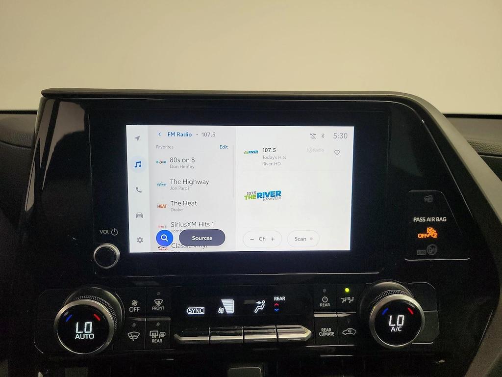 used 2025 Toyota Highlander car, priced at $33,998