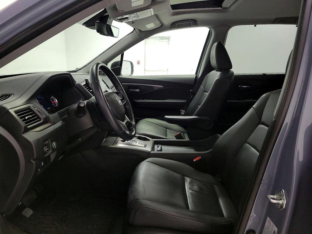 used 2022 Honda Pilot car, priced at $27,998
