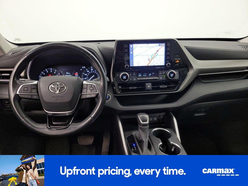 used 2020 Toyota Highlander car, priced at $31,998
