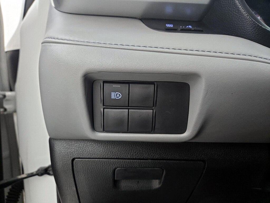 used 2020 Toyota Highlander car, priced at $25,998