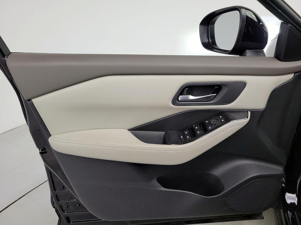 used 2025 Nissan Rogue car, priced at $24,998