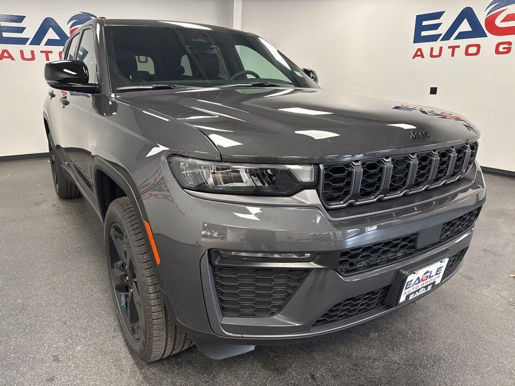 new 2026 Jeep Grand Cherokee car, priced at $52,500