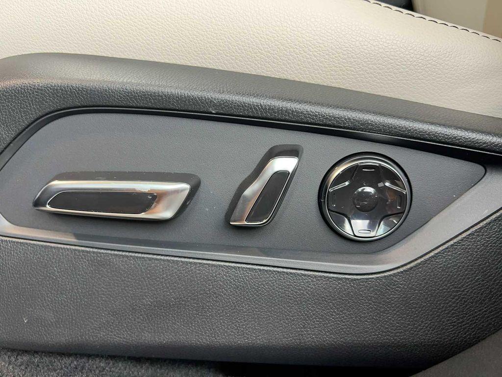 new 2026 Acura RDX car, priced at $46,550