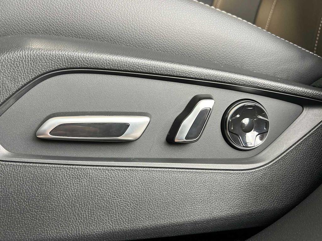 new 2026 Acura RDX car, priced at $47,150