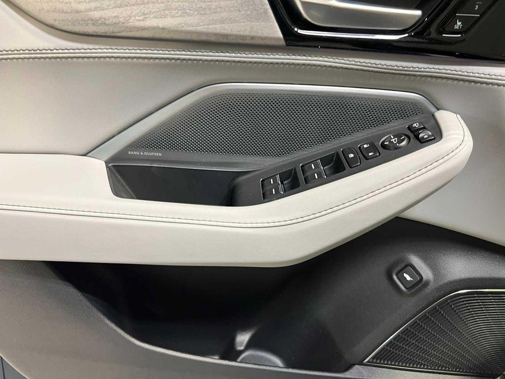 new 2026 Acura MDX car, priced at $68,350