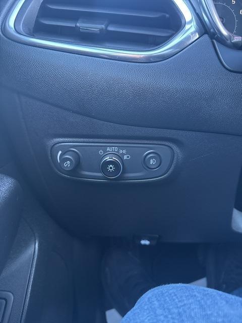 used 2022 Chevrolet Equinox car, priced at $24,900