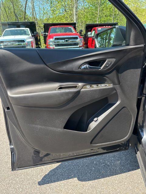 used 2023 Chevrolet Equinox car, priced at $22,900