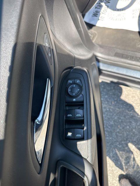 used 2023 Chevrolet Equinox car, priced at $22,900