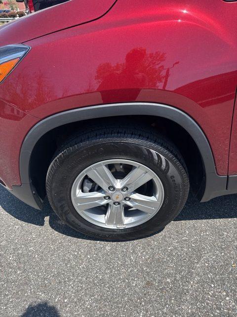 used 2022 Chevrolet Trax car, priced at $18,900