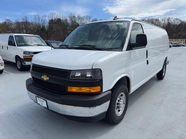 new 2025 Chevrolet Express 2500 car