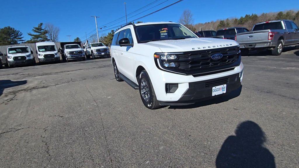 used 2025 Ford Expedition car, priced at $59,985