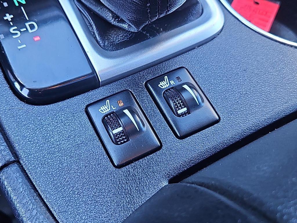 used 2015 Toyota Highlander car, priced at $15,900