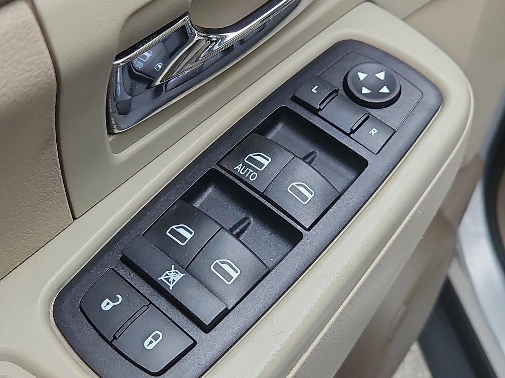 used 2012 Jeep Liberty car, priced at $6,900