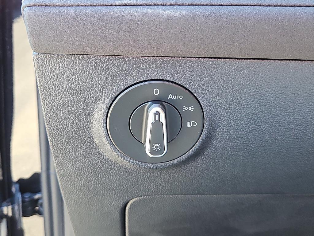 new 2026 Volkswagen Taos car, priced at $32,619