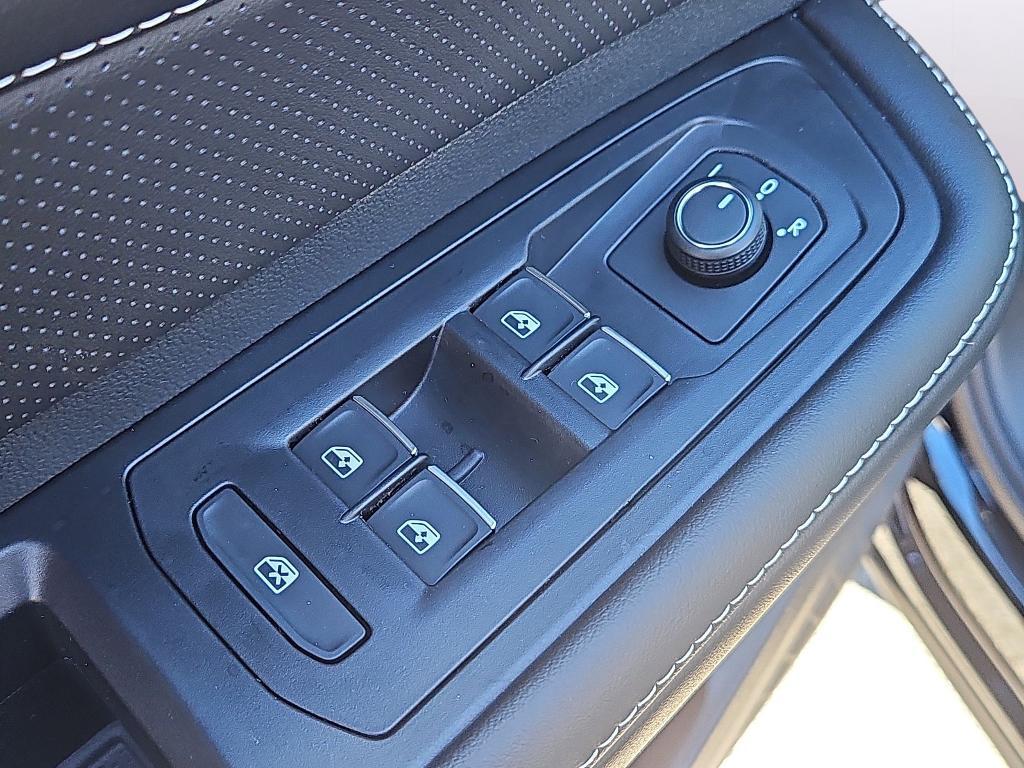 new 2026 Volkswagen Atlas car, priced at $46,603