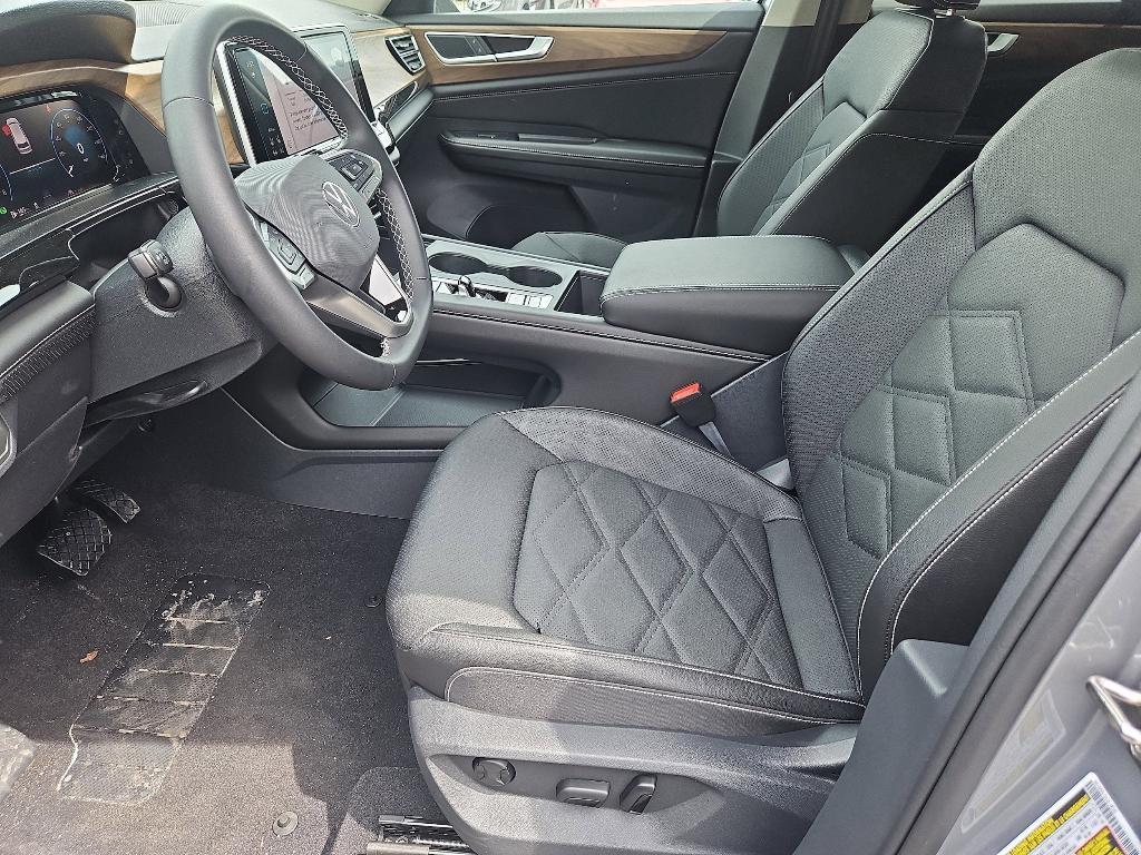 new 2026 Volkswagen Atlas car, priced at $39,327