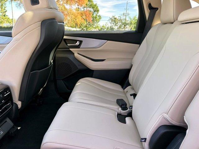 used 2023 Acura MDX car, priced at $33,000