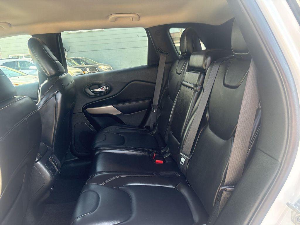 used 2018 Jeep Cherokee car, priced at $10,995