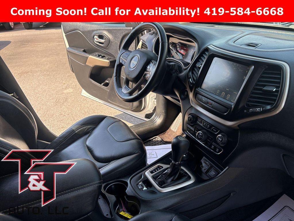 used 2018 Jeep Cherokee car, priced at $13,695