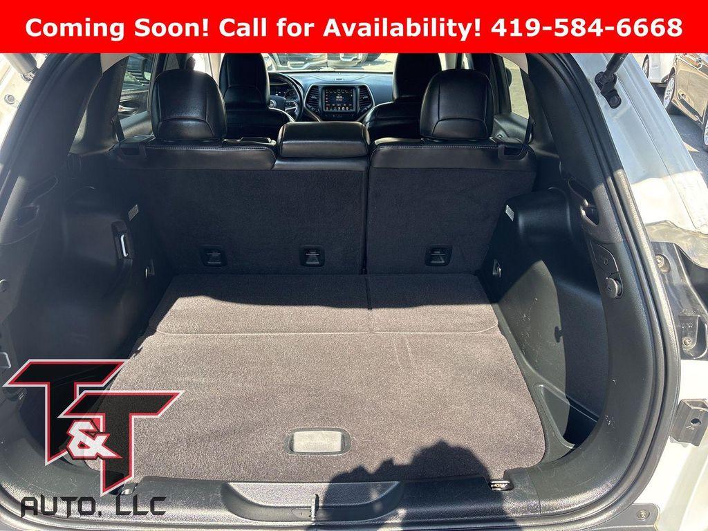 used 2018 Jeep Cherokee car, priced at $13,695